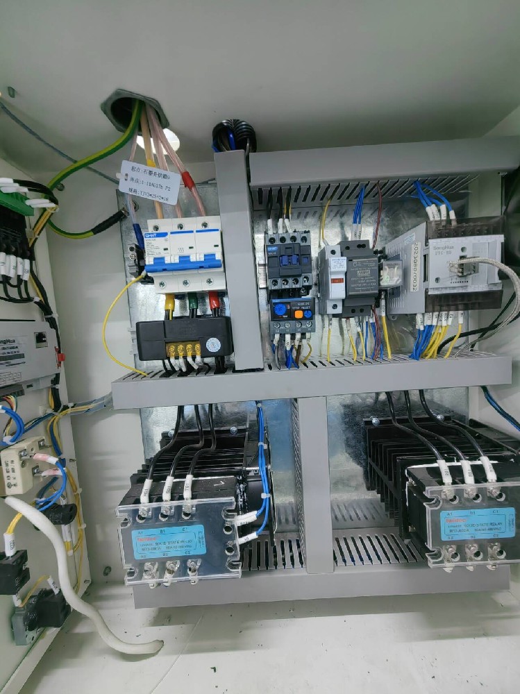 固态继电器与电力调解器区别？