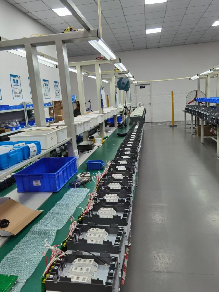 电力调解器的额定电压、、、额定电流和额定功率是怎样确定的？？