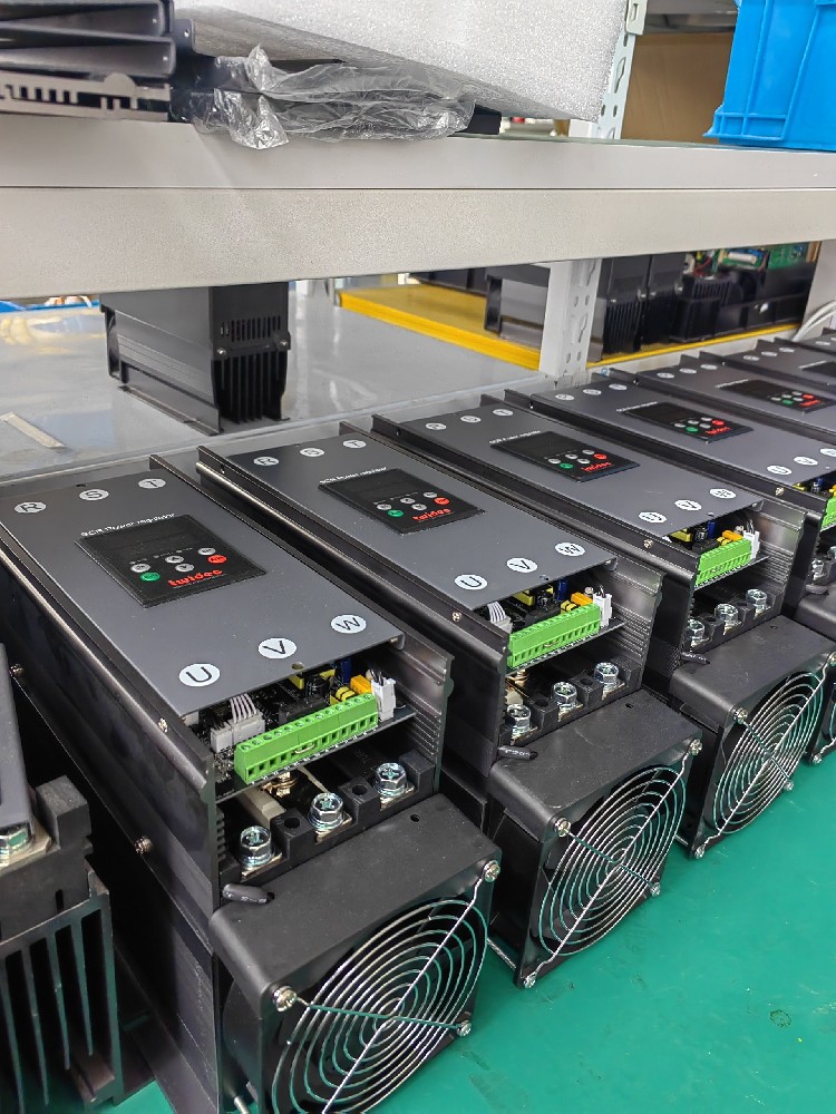 给电力调解器配备的包管丝频仍熔断，，，怎样判断是装备过载照旧包管丝规格差池？？？